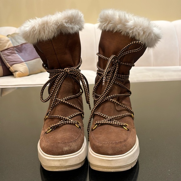 Ladies Geox Amphibox Kaula suede boots. - Picture 1 of 15